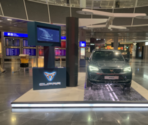 Werbefläche Cupra Frankfurt Flughafen Brandschutz E-Bulb